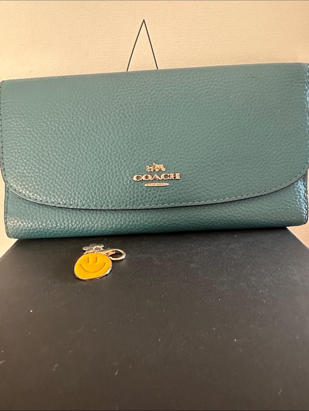 Coach Green Pebbled Leather Wallet Clutch with Gold Logo with 2 pcs charms